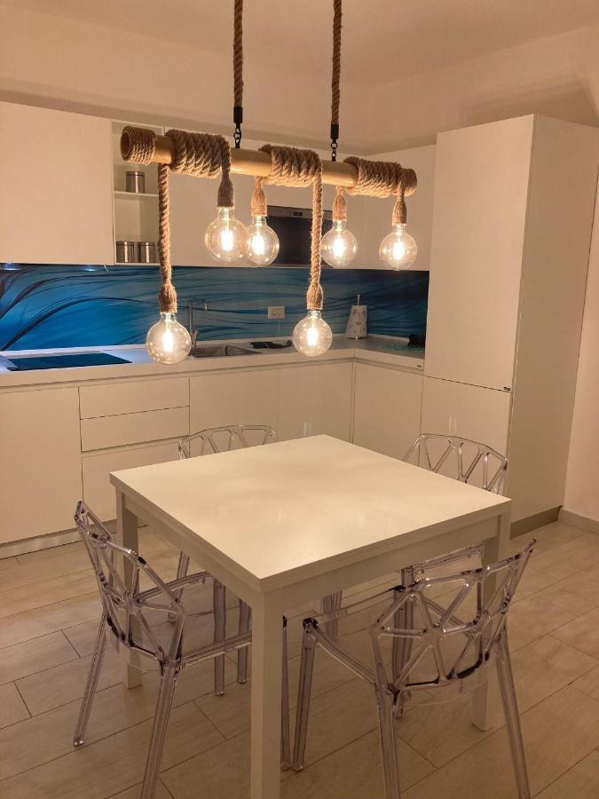 Aqualife Luxury Apartment อาร์ซาเคนา ภายนอก รูปภาพ